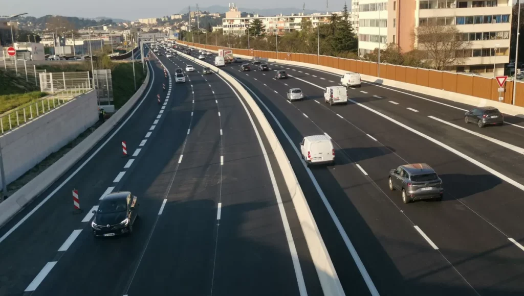 Photo de l'A57 élargie